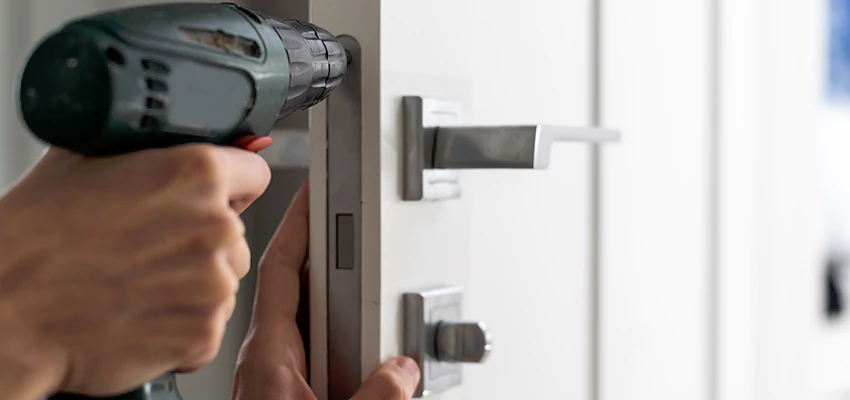 Locksmith For Lock Replacement Near Me in Interlaken, CA