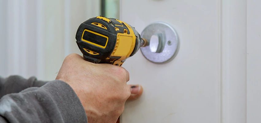 Street Locksmith For Smart Lock Repair in Interlaken, CA