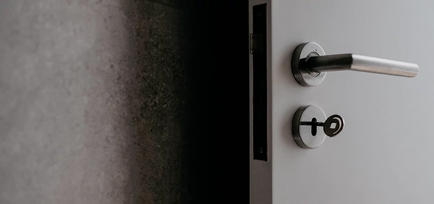 Front Door Handle Repair And Installation in Interlaken, CA